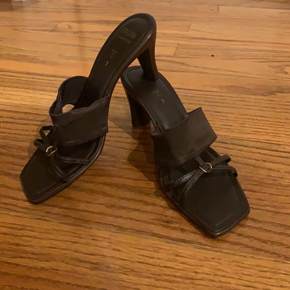 Heels - Picture 2 of 2